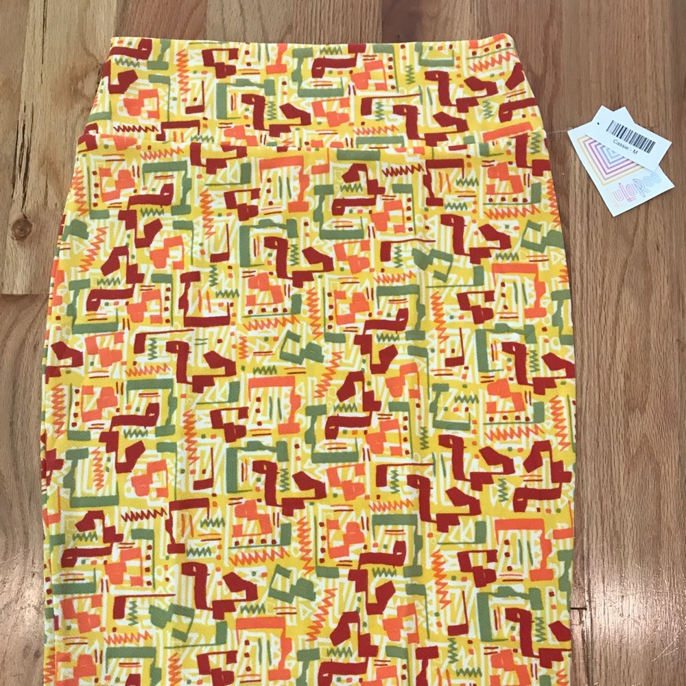 LulaRoe Cassie!  Size Medium. NWT BOGO